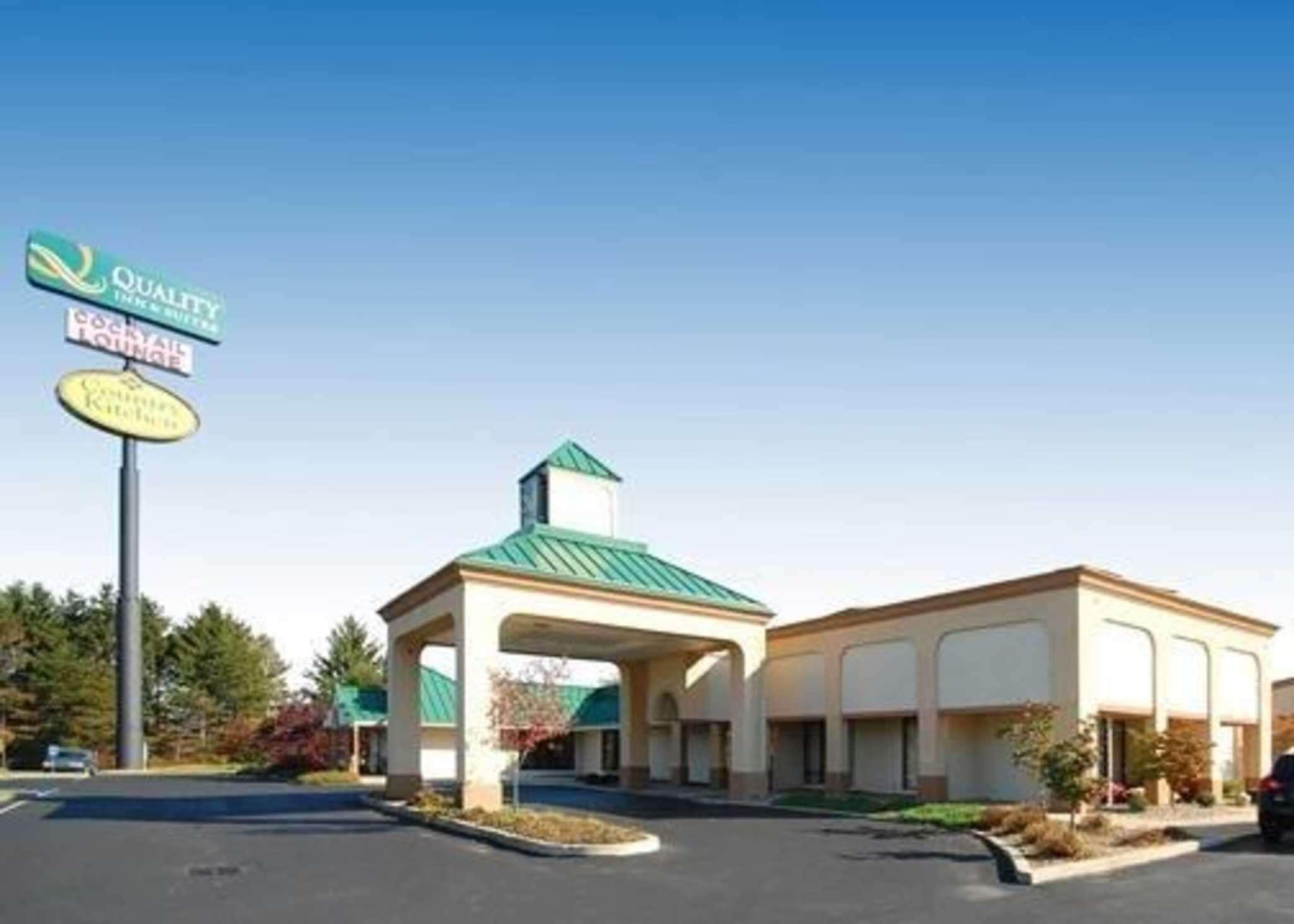 Quality Inn & Suites Danville Exterior photo